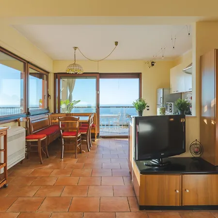 In Con Terrazza Vista Mare - Pet Friendly * ترييستي